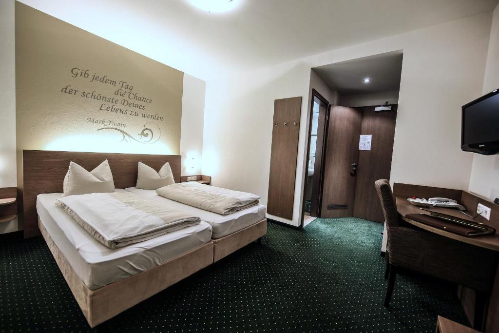 Hotel Restaurant Schwoerer Lenzkirch Ruang foto